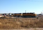 UP 363  19Dec2012  Delivery of a heavy load at Butler Manufacturing 